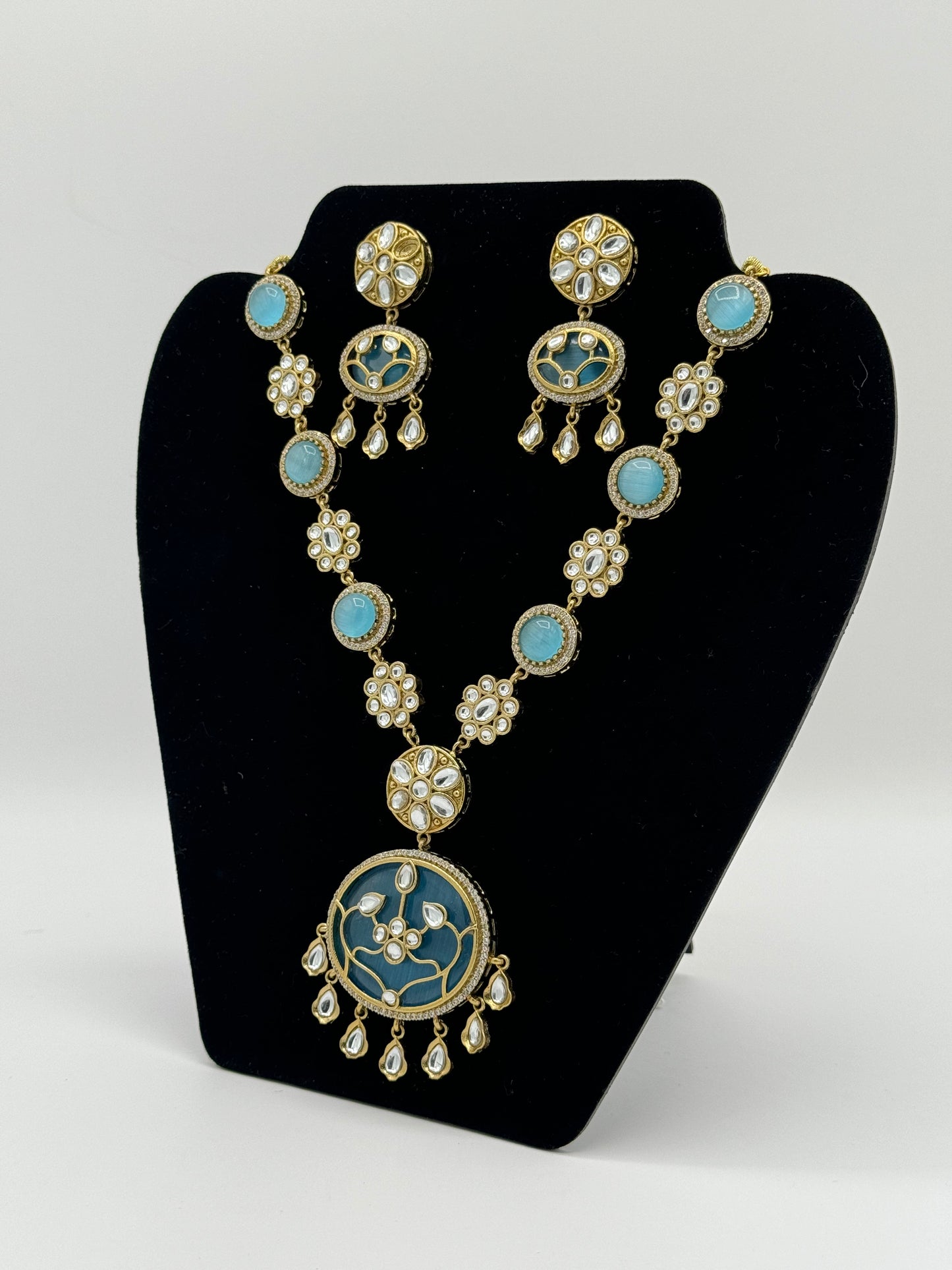 Kundan Necklace Set