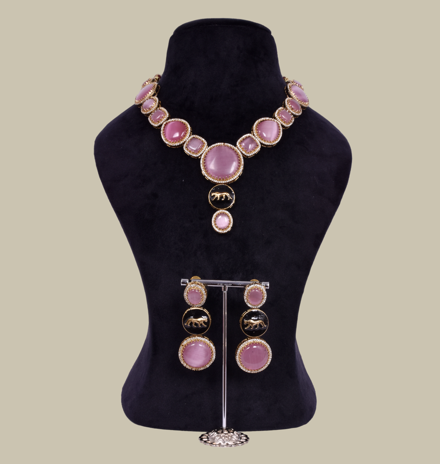 Victorian Fusion Necklace Set